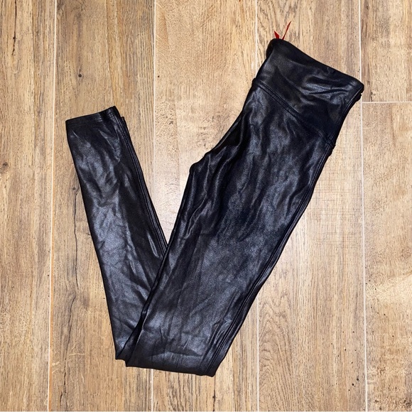 SPANX Faux Leather Leggings SZ S Small #19A - Picture 6 of 6